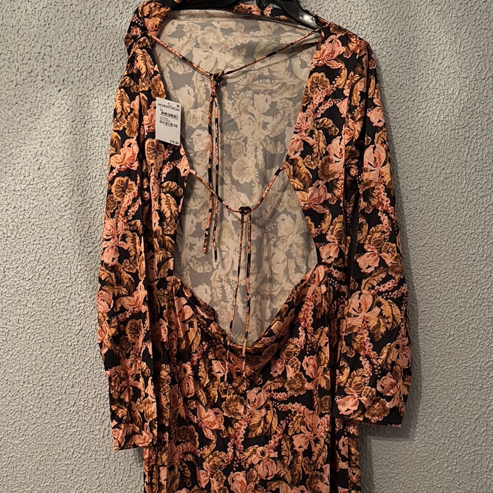SIGNIFICANT OTHER AIIFOS Evie Pleated Cut-Out Midi Dress, Floral Long Sleeve - Picture 11 of 14